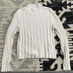 White turtle neck sweater